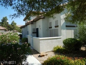 Building Photo - 1025 Allure Dr