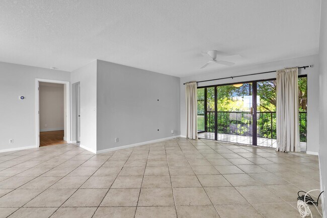 Foto del edificio - 1040 Homewood Blvd