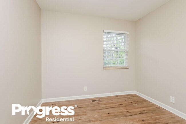 Building Photo - 113 Brockhampton Ct