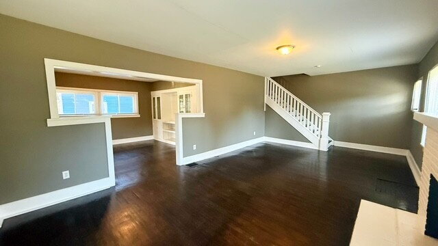 Foto del edificio - SOUTH BROAD RIPPLE 3BEDROOM  HALF DUPLEX AVAILABLE NOW!