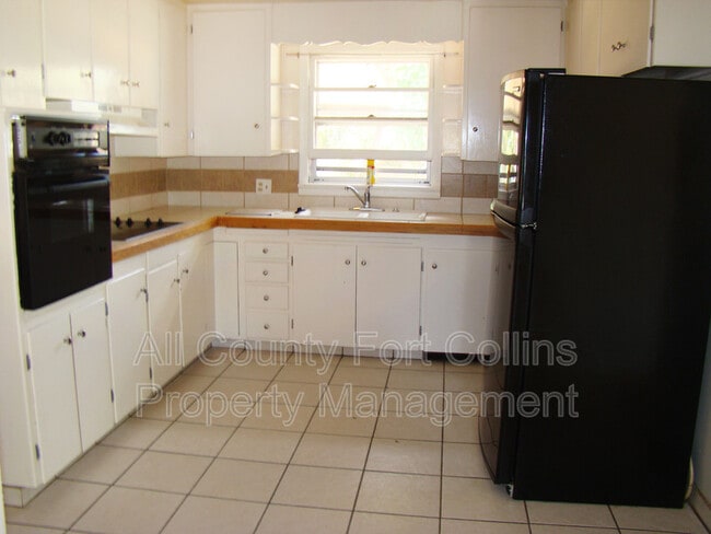 Building Photo - 1812 Broadview Pl