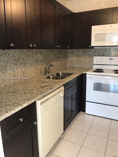 Building Photo - 1221 SW 122nd Ave