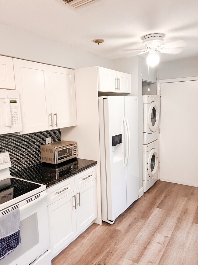 Foto del edificio - 10851 Cypress Glen Dr