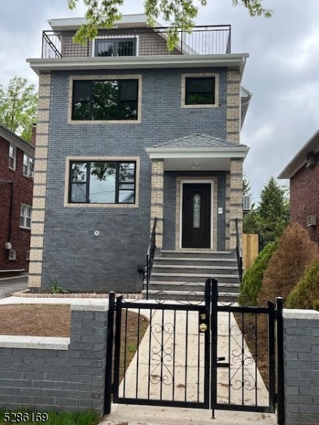 Building Photo - 115 E Henry St