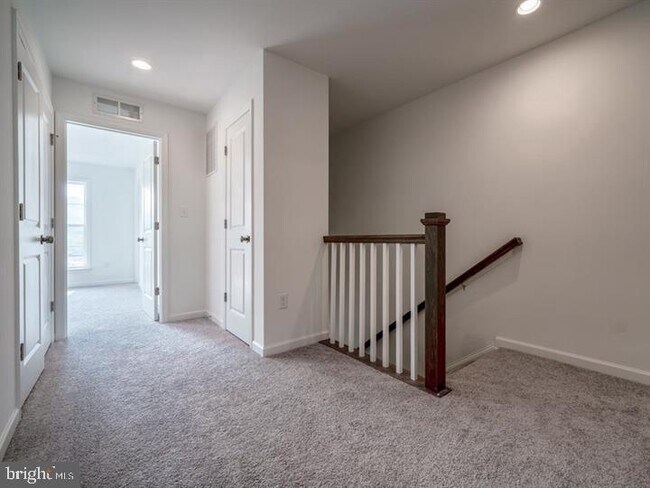 Foto del edificio - 3215 Wayland Rd