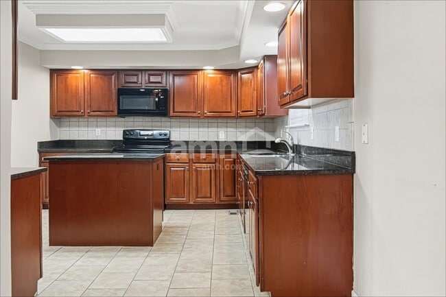 Building Photo - 1356 Pershing Hill Ln
