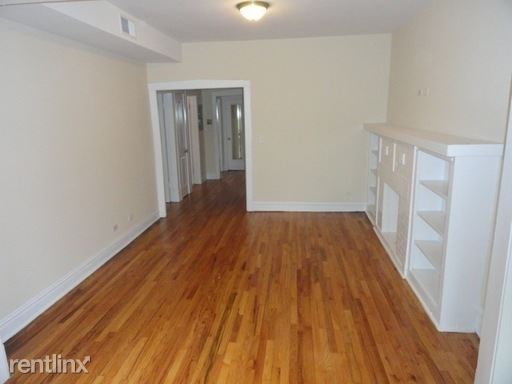 Foto del edificio - 4956 N St Louis Ave