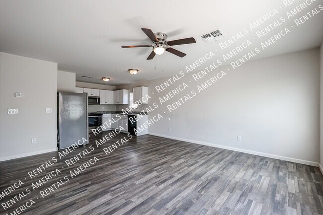 Building Photo - 123 E Bobcat Pl