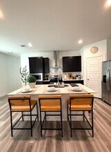 Building Photo - 12308 Greenwood St