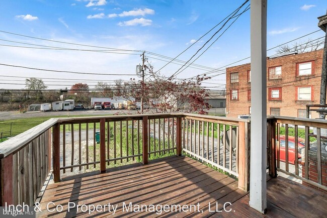 Foto del edificio - 4 br, 1.5 bath House - 3029 Derry Street W...