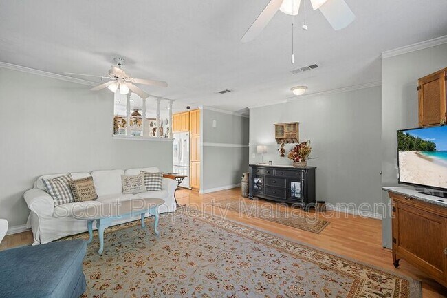 Foto del edificio - 2932 Summerfield Ln