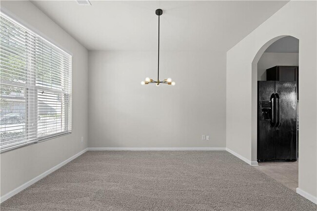 Foto del edificio - 5758 Little River Rd