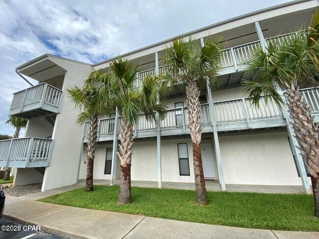 Foto del edificio - 17614 Front Beach Rd