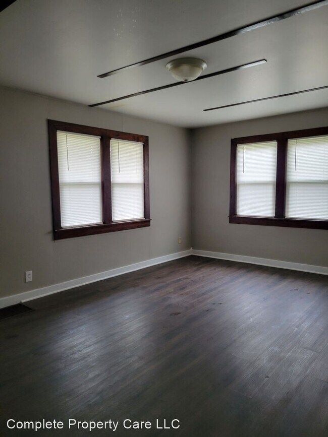 Building Photo - 3 br, 1 bath House - 2213 S Beacon