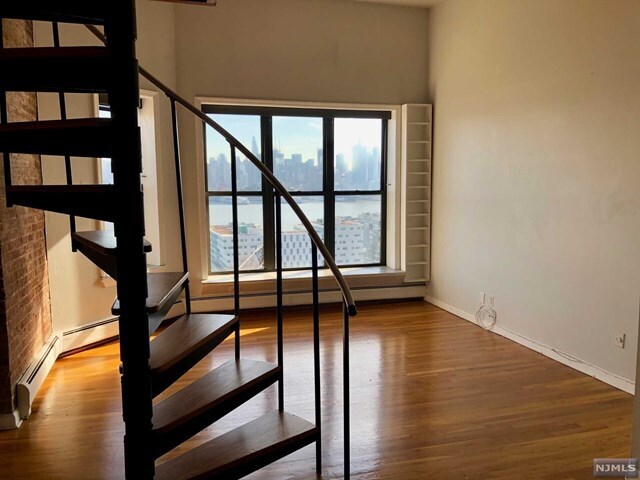 Foto del edificio - 963 Boulevard E