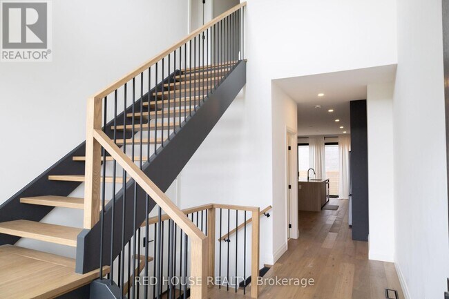 Building Photo - 100 Lametti Dr