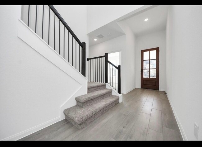 Building Photo - 7418 Auburn Wheat Dr
