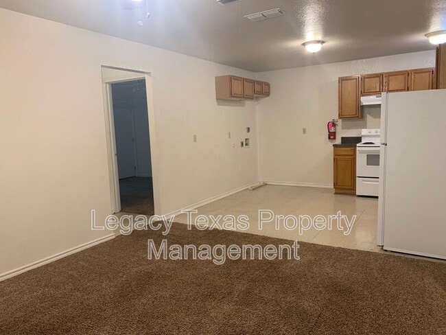 Foto del edificio - 1110 Williams Ave