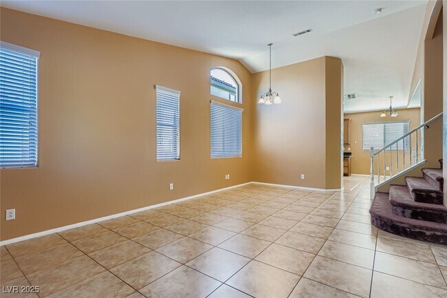 Building Photo - 264 Quail Ranch Dr
