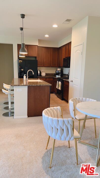 Building Photo - 1703 Sagunto Pl