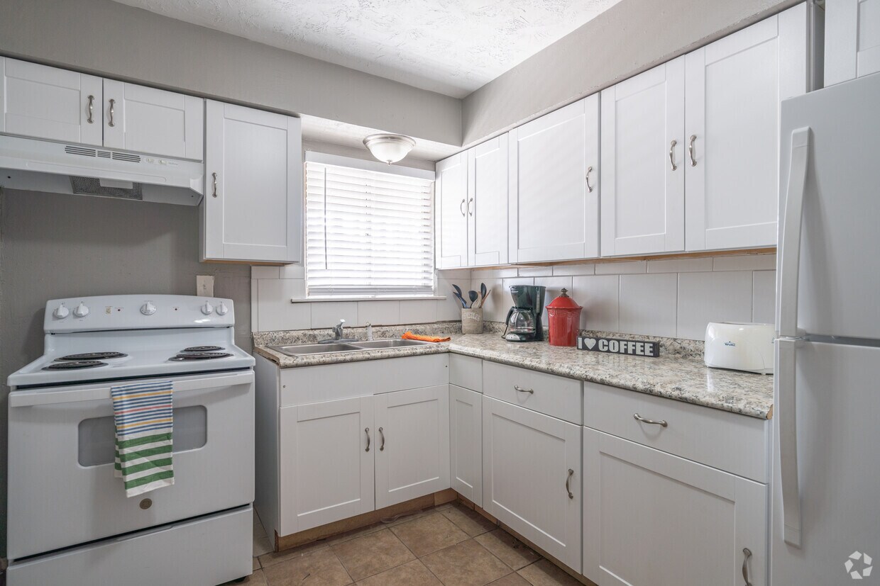 Riverbend All Bills Paid! Apartments in Orange, TX