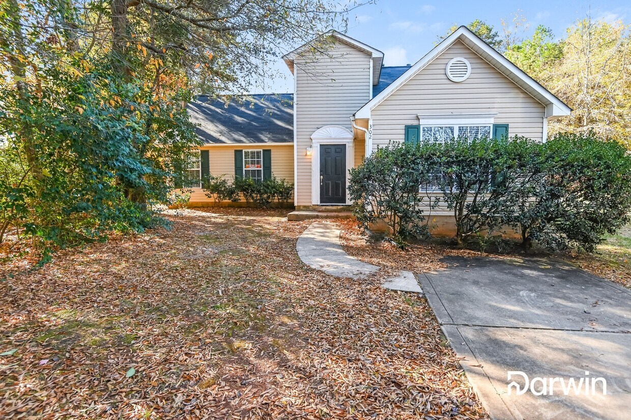 302 Touch Me Not Lane, Charlotte, NC 28216 House Rental in Charlotte