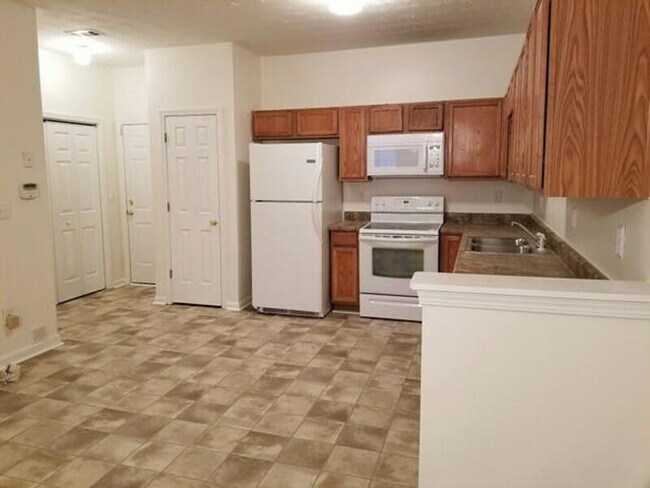 Building Photo - 2510 Marlin Dr