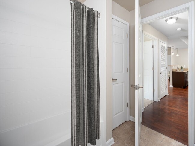 Interior Photo - The Villages of Campbell Oaks