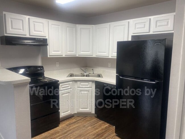 Building Photo - 4724 Walden Cir