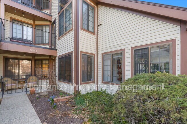 Photo - 6011 Curtier Dr House