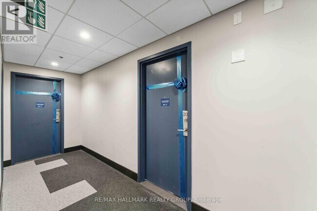 Building Photo - 397 Codd's Rd