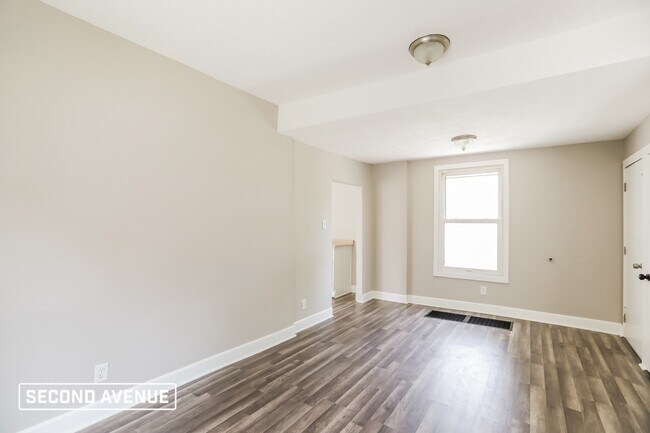 Foto del edificio - 1552 Chelsea Ave