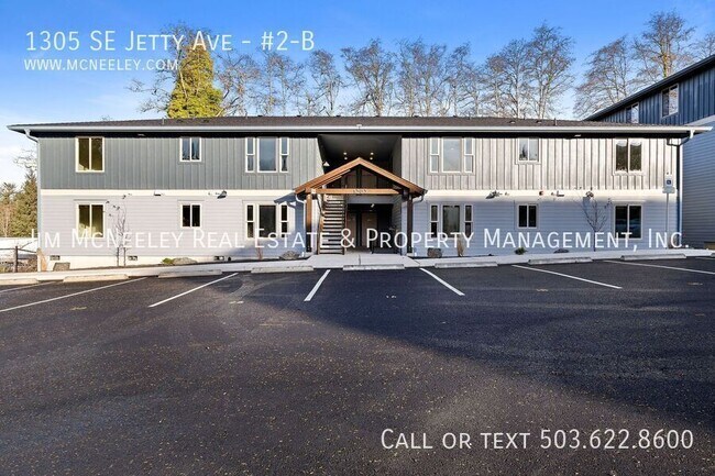Building Photo - 1305 SE Jetty Ave