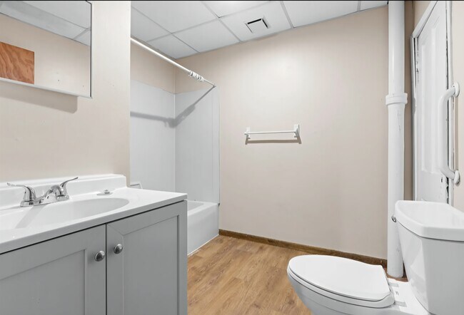 Foto del edificio - 1015 Bluff St