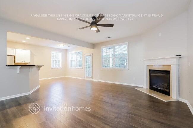 Foto del edificio - 158 Diamond Ridge Ave
