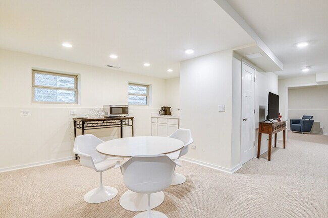 Foto del edificio - 3975 S Ellis Ave