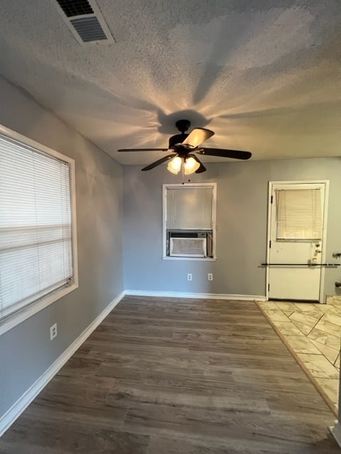 Photo - 2527 Judson St House