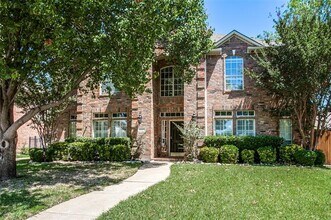 Building Photo - 1605 Coyote Ct