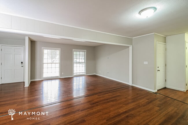 Building Photo - 4220 Hillswood Ln