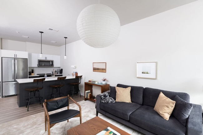 Foto del edificio - 1632 N Franklin Pl