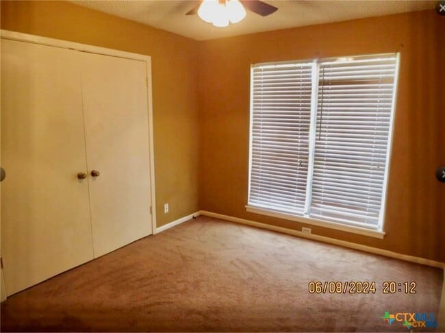 Building Photo - 205 Avalon Dr