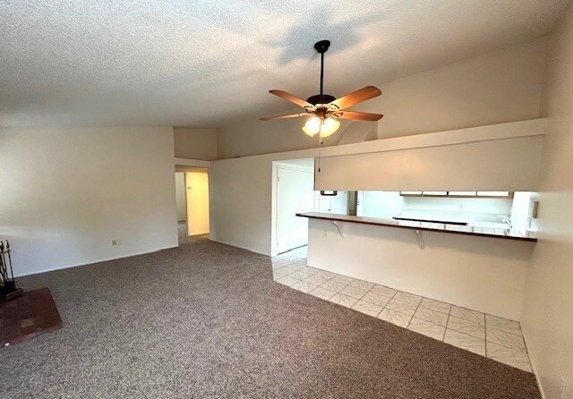 Foto del edificio - 233 Maple Ct