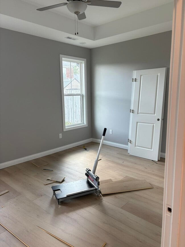 Building Photo - 129 Squires Way