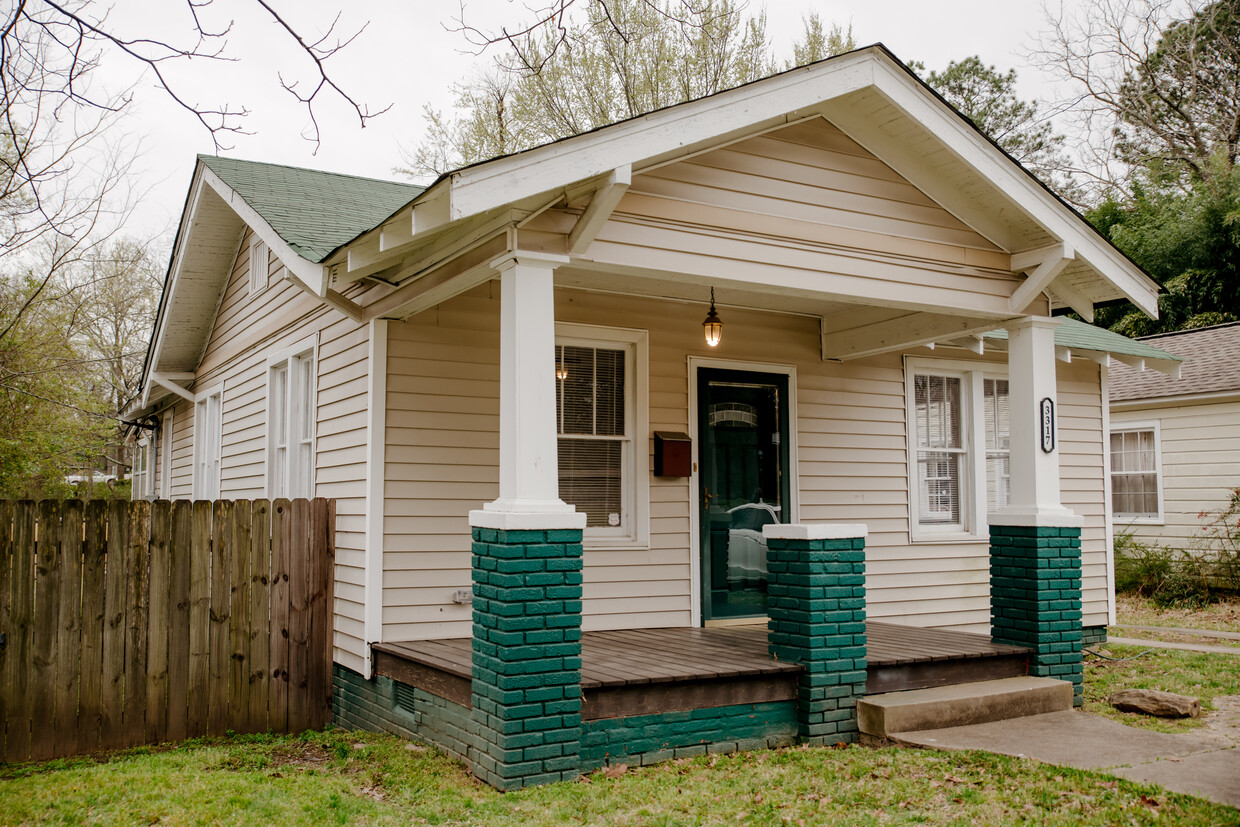 Foto principal - 3317 W Capitol Ave