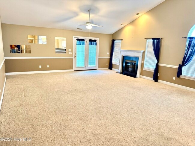 Building Photo - 3345 Stone Bend Dr