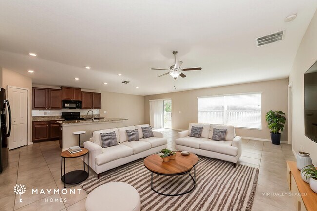 Foto del edificio - 6719 Trent Creek Dr