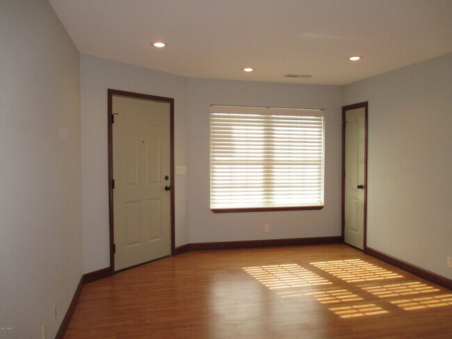 Foto del edificio - 2901 S Jackson Ave