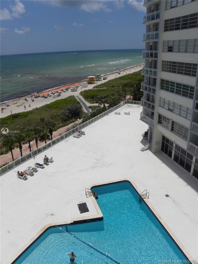 Building Photo - BURLEIGH HOUSE CONDO