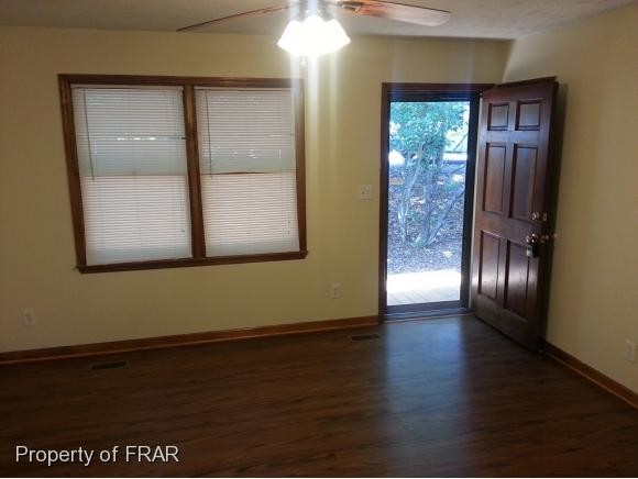 Building Photo - 1409 Briarcliff Dr