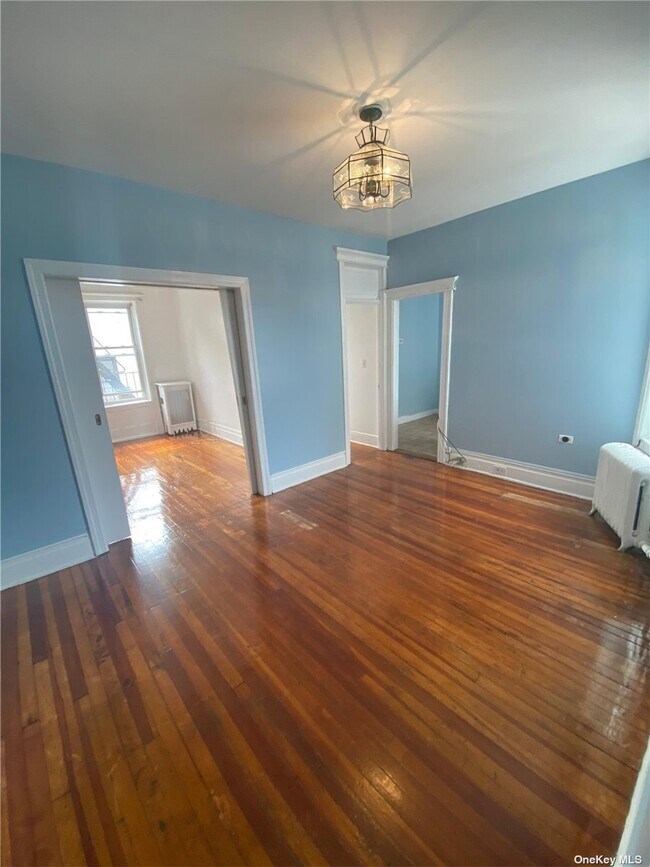 Building Photo - 34-19 33rd St